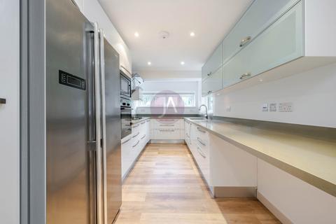 5 bedroom terraced house to rent, Woronzow Road, St. Johns Wood, London, NW8