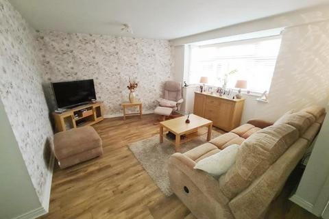 2 bedroom detached house for sale, Cemetery Road, Droylsden