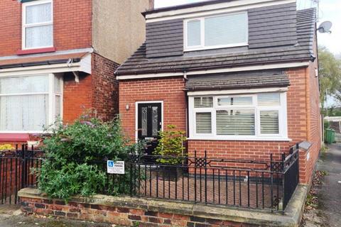 2 bedroom detached house for sale, Cemetery Road, Droylsden