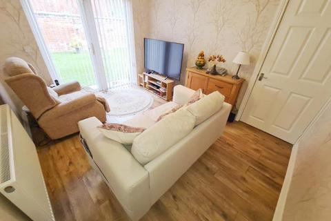 2 bedroom detached house for sale, Cemetery Road, Droylsden