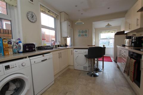 3 bedroom terraced house for sale, Archers Road, Eastleigh