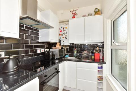 2 bedroom apartment for sale, Grace Hill, Folkestone, Kent