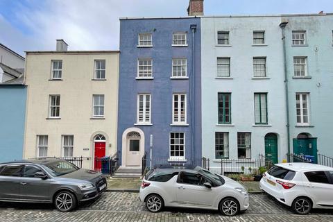 undefined, Stryd Y Farchnad, Caernarfon, Gwynedd, LL55