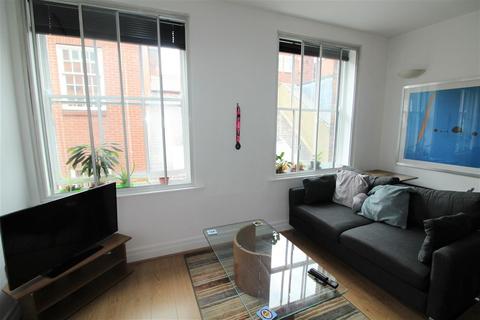 1 bedroom apartment to rent, Atlantic Apartments, Leeds