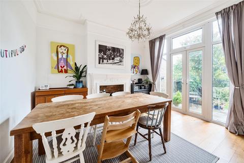 66 Granville Road, London, N12 0HT