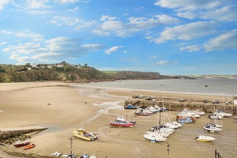 4 bedroom townhouse for sale, Brecknock, Tenby SA70