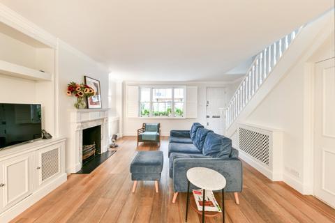 3 bedroom end of terrace house for sale, Onslow Mews West, London