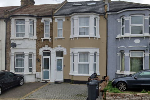 undefined, Park Avenue, Barking IG11