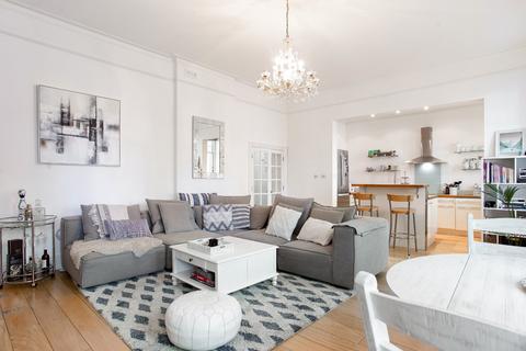 2 bedroom flat for sale, Queen's Gate, London