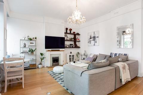 2 bedroom flat for sale, Queen's Gate, London