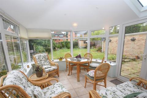 4 bedroom detached house for sale, Canterbury Road, Hampshire GU14