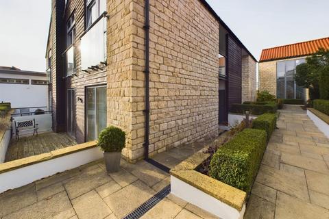 undefined, Spire View, Pickering YO18