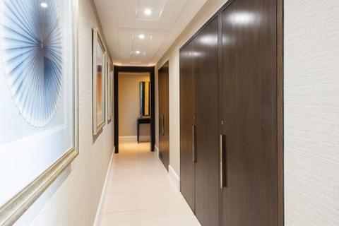 3 bedroom flat to rent, DUKE STREET, London, W1K