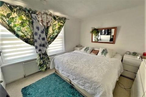 30 Hayward Avenue, Rochester, ME2 3DZ