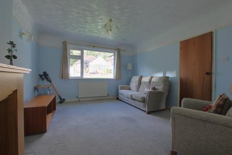 2 bedroom semi-detached bungalow for sale, Hazelwood Avenue, Bedhampton, Havant