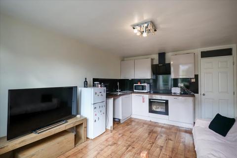 2 bedroom flat for sale, Sycamore Walk, Queens Park, W10