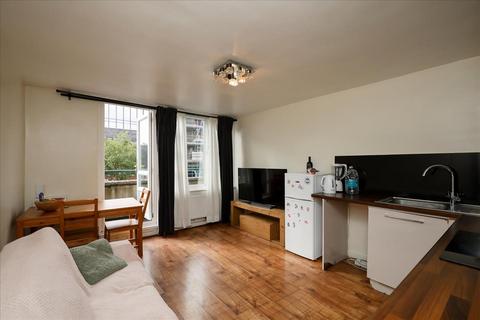 2 bedroom flat for sale, Sycamore Walk, Queens Park, W10