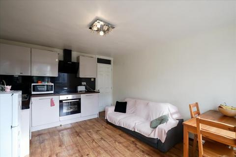 2 bedroom flat for sale, Sycamore Walk, Queens Park, W10