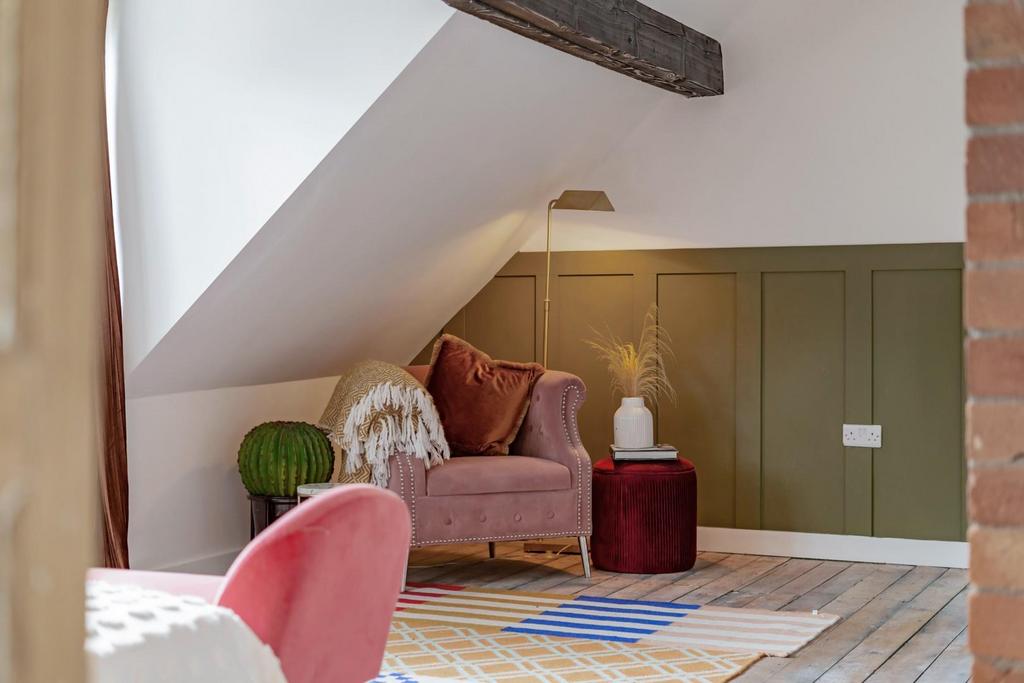79186 The Manor (55).jpg