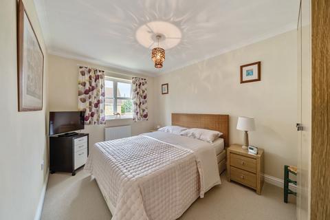 4 bedroom detached house for sale, Crosier Close, London