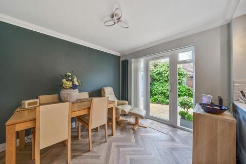 6 Crosier Close, London, SE3 8NT
