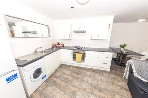 4 bedroom flat to rent, Arndale House, 89-103 London Road, Liverpool, L3