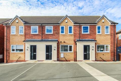 3 bedroom townhouse for sale, Woodcock Street, Wakefield WF1