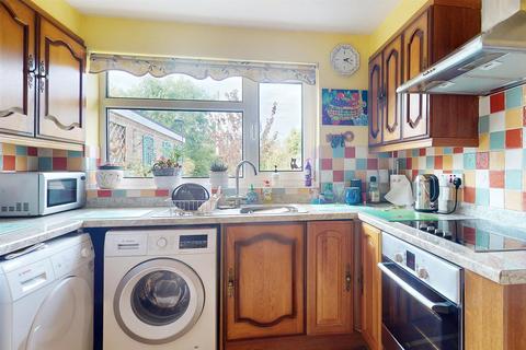 3 bedroom semi-detached house for sale, Marshall Close, Feering