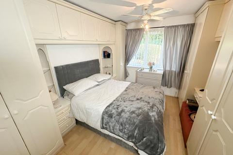 2 bedroom bungalow for sale, Blackthorn Crescent, Liverpool L28