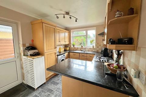 4 bedroom semi-detached house for sale, Smiths Lane, Windsor, Berkshire, SL4