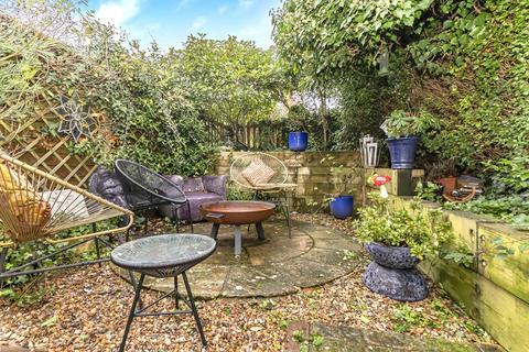 1 bedroom cottage for sale, Trafalgar Terrace, Harrow on the Hill Village Conservation Area