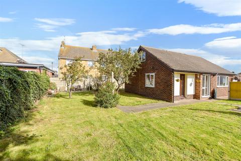 3 bedroom chalet for sale, Northwood Road, Ramsgate, Kent