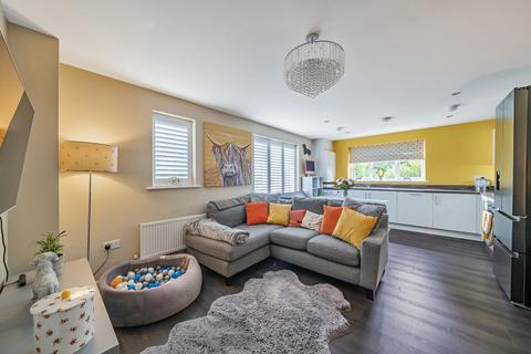 1 bedroom flat for sale, Lucas Drive, West End, Woking, GU24