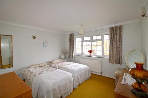 3 bedroom detached house for sale, Stoke Close, Seaford