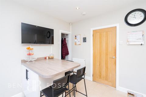 115 Brackenbury Road, Fulwood, Preston, PR2 3BT