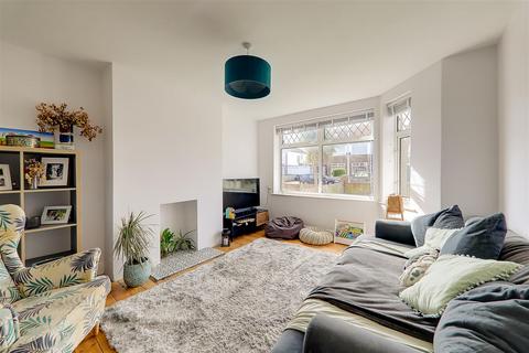 24 Rectory Gardens, Worthing, BN14 7TE