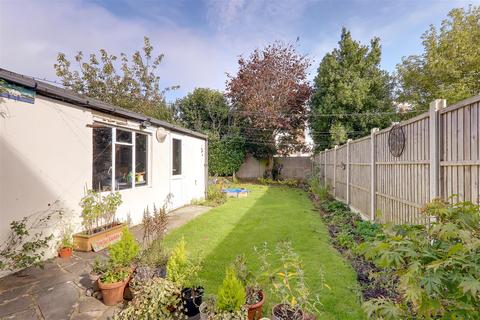 24 Rectory Gardens, Worthing, BN14 7TE