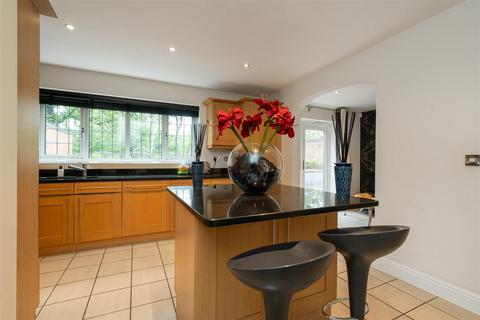 5 bedroom detached house for sale, Whitchurch Lane, Shirley, Solihull