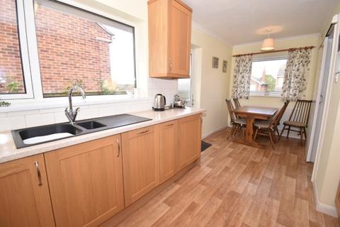21 Broadfields Road, Exeter, EX2 5QX