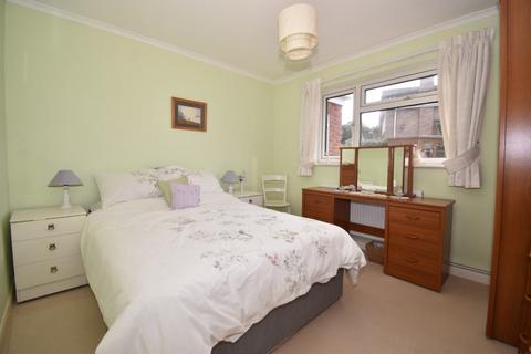21 Broadfields Road, Exeter, EX2 5QX