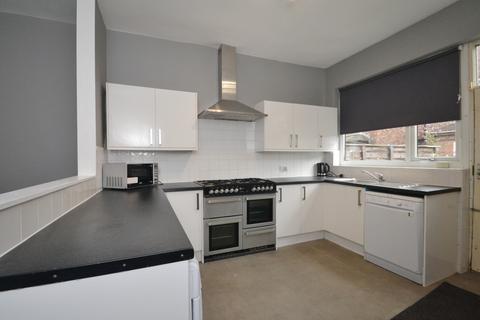 7 bedroom semi-detached house to rent, Argyle Avenue, Manchester M14