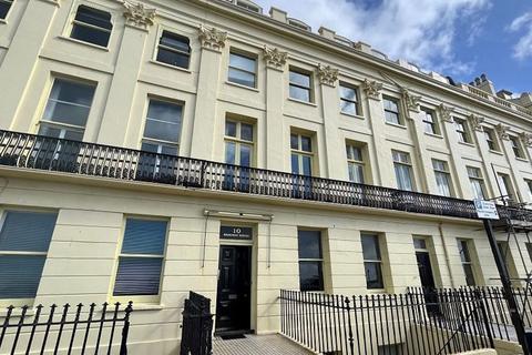 2 bedroom flat to rent, Brunswick Terrace, Hove, East Sussex, BN3 1HL