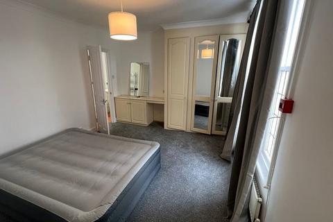 2 bedroom flat to rent, Brunswick Terrace, Hove, East Sussex, BN3 1HL