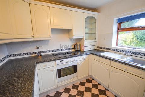 2 bedroom detached bungalow for sale, Hartland Avenue, Sothall, Sheffield, S20