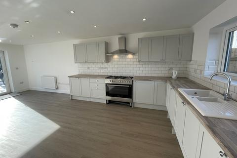 undefined, Elizabeth Close, Swansea