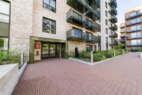 2 bedroom apartment for sale, Watson House, Greenleaf Walk, Southall, UB1