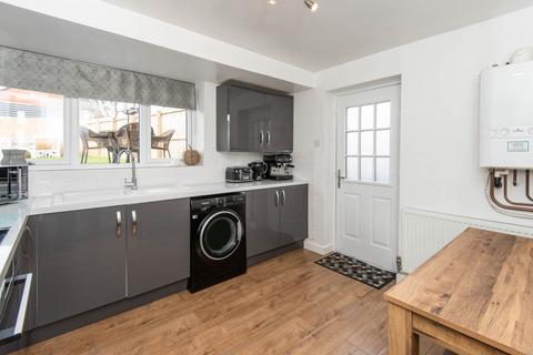 35 Churchside, Calow, Chesterfield, S44 5BH