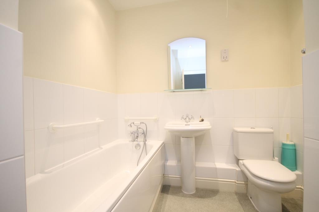 .bathroom.JPG