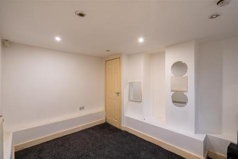 6 Kelsall Place, Leeds, LS6 1RA