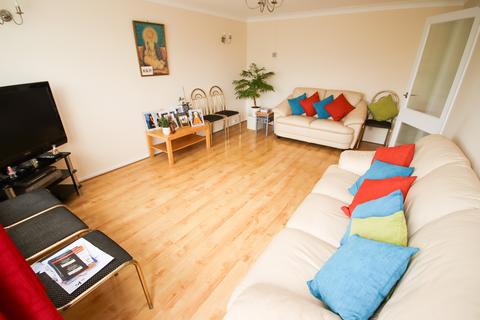 2 bedroom maisonette for sale, Aldebury Road, Maidenhead